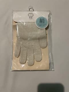 絹屋 シルク100% ハンドケア手袋 卵色 フリーサイズのサムネイル