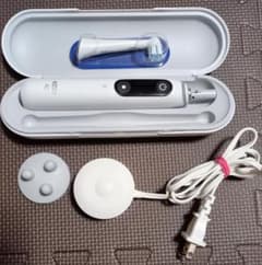 電動歯ブラシ Oral-B iO7 ホワイトのサムネイル