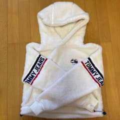 TOMMY JEANS   モコモコパーカー　未使用品のサムネイル