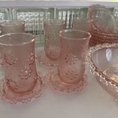ピンクガラス 食器セット 花柄 ビーズ縁 レトロポップ 色ガラス お