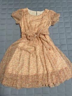 L'EST ROSE 花柄ワンピース 半袖のサムネイル