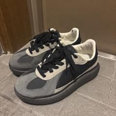 onitsuka tiger DELECITYのサムネイル
