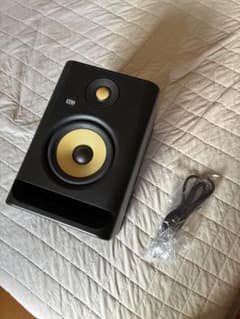 【美品】KRK KR/ RP5 G4 ROKIT Powered Speakerのサムネイル