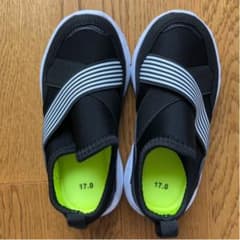 Bee様専用⭐︎ヒラキ　キッズスニーカー黒17.0㎝のサムネイル