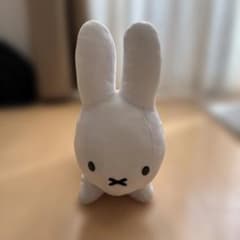 ミッフィー ぬいぐるみ ホワイトのサムネイル