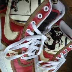 ナイキ　バンダル　バレンタインのサムネイル