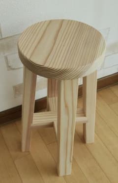 手作り　丸椅子　約40.5cm 座面19cm 未塗装のサムネイル