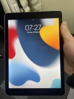 APPLE iPad Air IPAD AIR 2 WI-FI 32GB SVのサムネイル