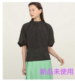 新品未使用　ボールジィ　コットンシルクドットプリントネックギャザーブラウスのサムネイル