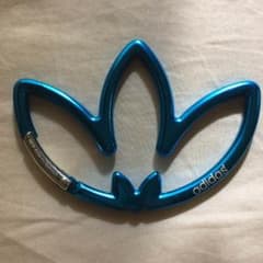 adidas カラビナのサムネイル