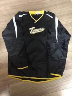 阪神タイガース ウィンドブレーカーのサムネイル