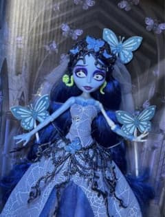 モンスターハイ✩コープスブライド　エミリー　人形　ドール　フィギュア　ホラー モンスターハイ✩コープスブライド エミリー 人形 ドール フィギュア