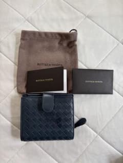 BOTTEGA VENETA 二つ折り財布 ネイビーのサムネイル