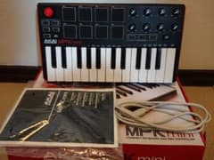 AKAI MPK mini MK2（ジャンク）のサムネイル