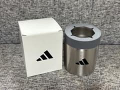 【新品未使用】真空ステンレスadidas保冷保温缶　ペットボトルホルダーのサムネイル