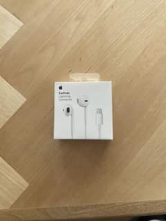 iPhone純正イヤホンのサムネイル