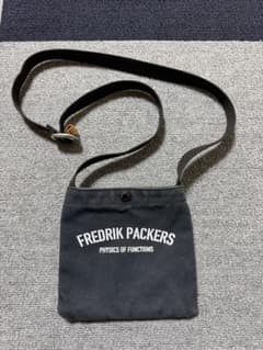FREDRIK PACKERS サコッシュ ショルダーバッグ ブラックのサムネイル