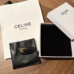 1度使用のみ】CELINE ヘアクリップ 牛革 - メルカリ