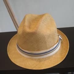 ジョルジオ・アルマーニ　ハット美品のサムネイル