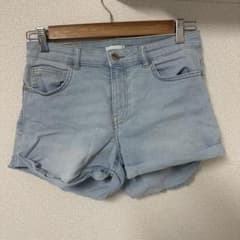 H&M デニムショートパンツ ライトブルーのサムネイル