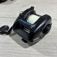 RYOBI SUPER CATCHER 80 ベイトリール 整理番号R65 - メルカリ