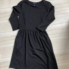 ワンピース　ブラック　GAPのサムネイル