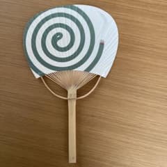 うちわ　蚊取り線香　和風