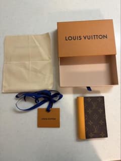 Louis Vuitton パスポートケースオレンジ ブラウン - メルカリ