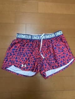 ショートパンツのサムネイル