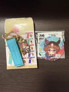 ウマ娘　トランセンド　バックチャーム&缶バッジ　セットのサムネイル