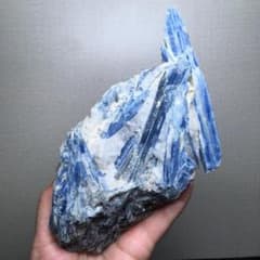 AAAAAA級天然藍晶石（カイヤナイト）原石B0731/YS/GS27/330A AAAAAA級天然藍晶石（カイヤナイト）原石B0731/YS/GS27/330A - メルカリ