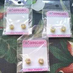 新品☆マグネットピアス3組セットのサムネイル