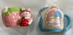 キキララ　マグカップ　リトルツインスターズ　と苺とウサギのケーキマグのサムネイル