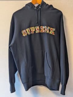 Supreme　シュプリームパーカー　人気カラー人気モデル　ジュエルロゴパーカーのサムネイル