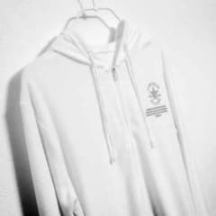 【CONVERSE】パーカー ホワイトのサムネイル