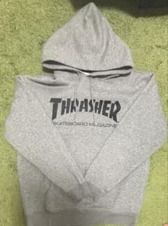 THRASHER グレーパーカー 値下げ⭕️のサムネイル