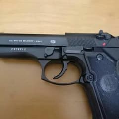 エアガン(M9)のサムネイル