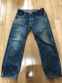 リーバイス レッド ジーンズ 黄色タグ 32 - メルカリ