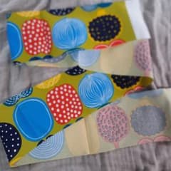 マリメッコ　marimekko　北欧デザイン はぎれ 生地 カラフル フルーツ柄のサムネイル