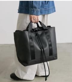 BURLAPOUTFITTER×ear ラージトートバッグ 撥水 A4対応 BURLAPOUTFITTER×ear ラージトートバッグ 撥水 A4対応 - メルカリ