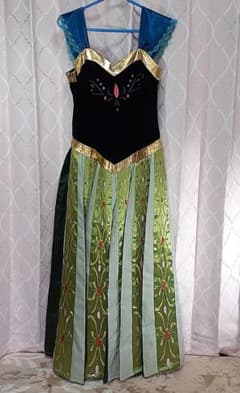 アナと雪の女王　アナのドレスのサムネイル