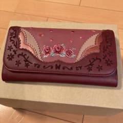 アクシーズファム長財布のサムネイル