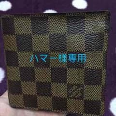 二つ折財布のサムネイル