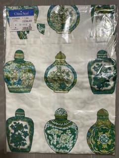 チャイナシーズ　China Seas エプロン　瓶　ボトル　白緑　鼻煙壷　レア チャイナシーズ China Seas エプロン 瓶 ボトル 白緑 鼻煙壷 レア