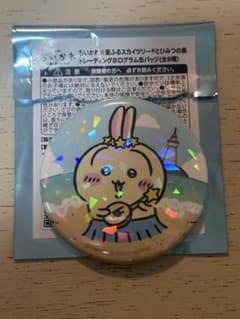 ちいかわ スカイツリー 缶バッジ うさぎのサムネイル