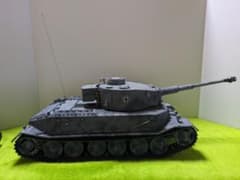 ホウベンポルシェタイガー戦車1/16 ラジコンのサムネイル