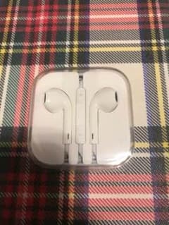 未使用 iPhone 純正 イヤフォンのサムネイル