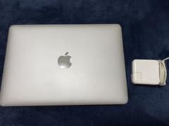 MacBook Air early 2015 13インチのサムネイル