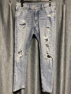 Abercrombie & Fitch ダメージデニムパンツのサムネイル