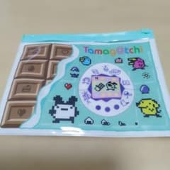 たまごっち フラットポーチ チョコレート柄　使用感ありのサムネイル